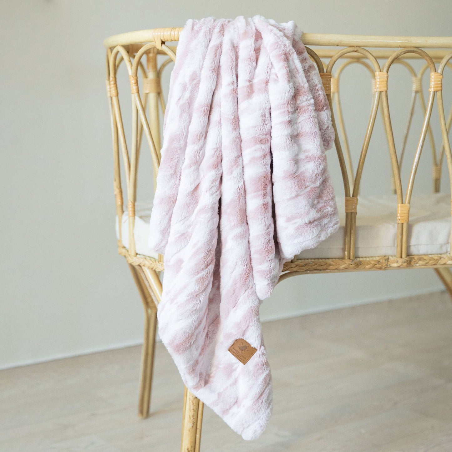 Kids Super Soft Marble Pink Fur Blanket