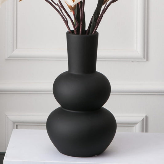 Modern Black Ceramic Flower Vase – Soft Touch Rubber Glaze Finish